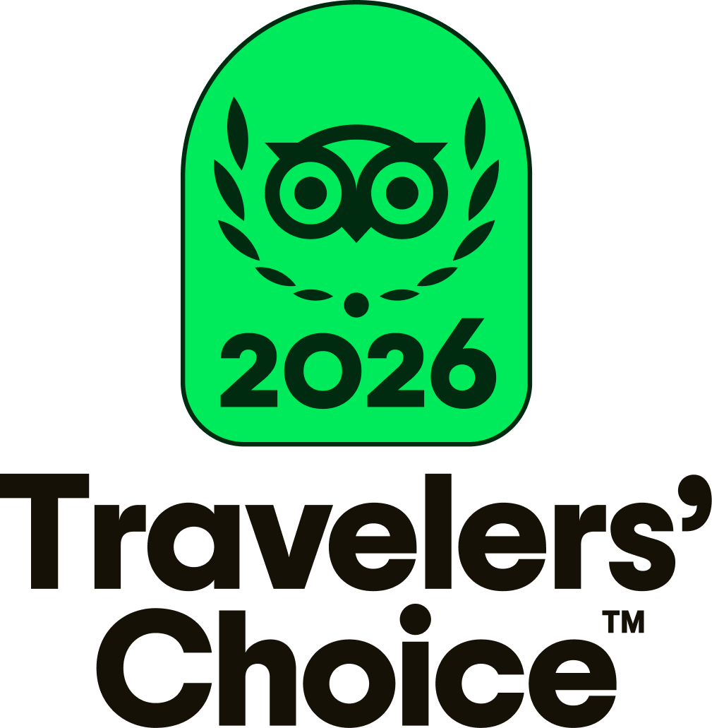 TC Badge + Travelers’ Choice Center Aligned Black - L